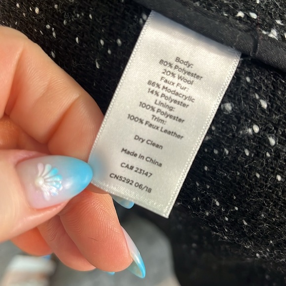 Talbots Faux Fur Trim Boucle Vest NWT Detachable Collar Open Front Size Medium - Picture 8 of 10